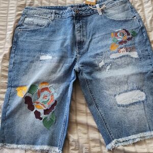 Staple Stone Wash Denim Shorts Embroidered Flowers Men's Size 38 NWT